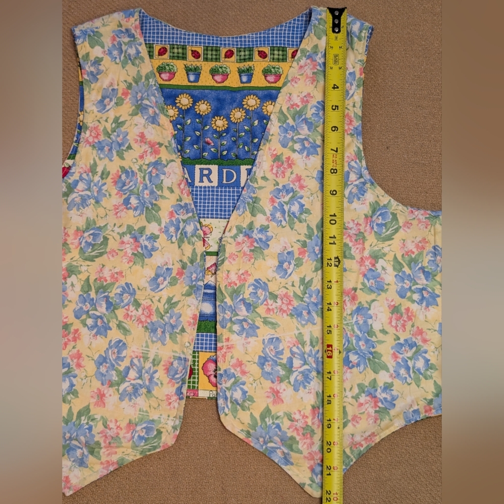 Floral Spring Garden Theme Patterned Reversible O… - image 7